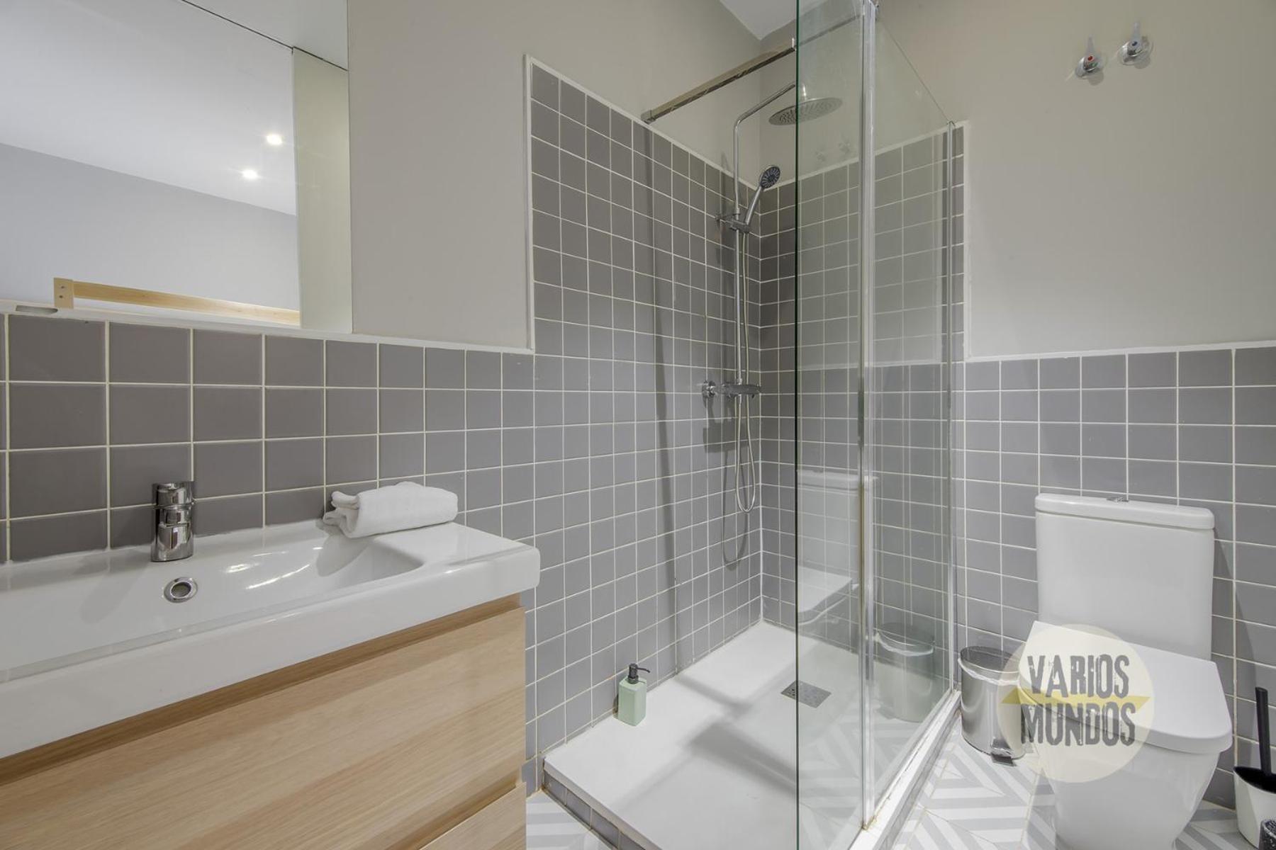 Modern Apt Para 7Pax En Chamberi-Ponzano Madrid Luaran gambar