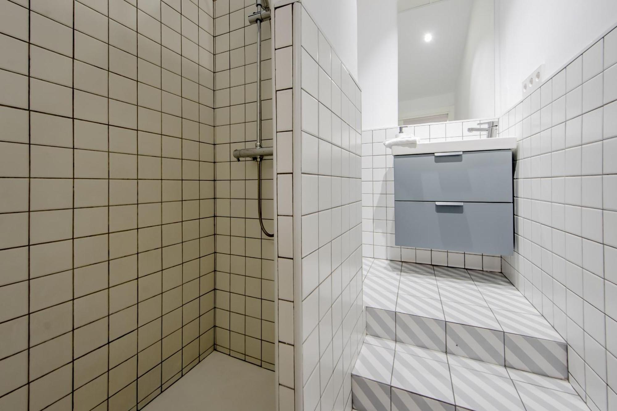 Modern Apt Para 7Pax En Chamberi-Ponzano Madrid Luaran gambar